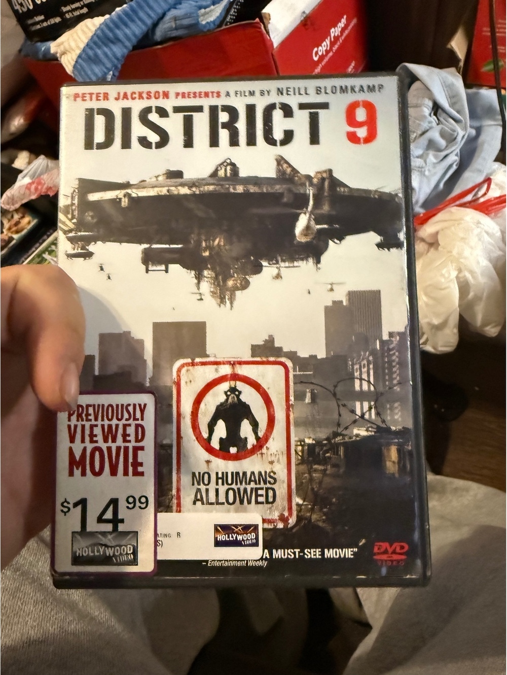 District 9 DVD Movie - Previously Viewed